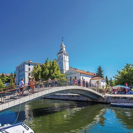 Stunning Apartment In Crikvenica With Wifi 外观 照片