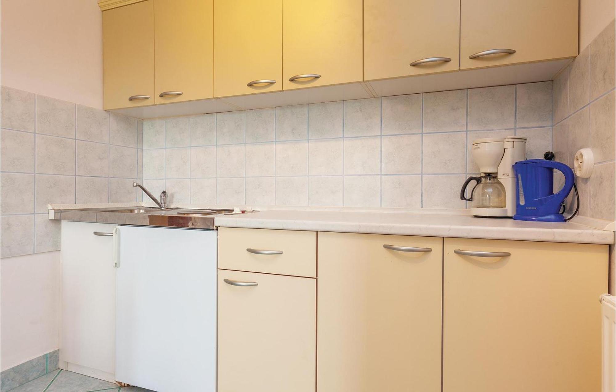 Stunning Apartment In Crikvenica With Wifi 外观 照片