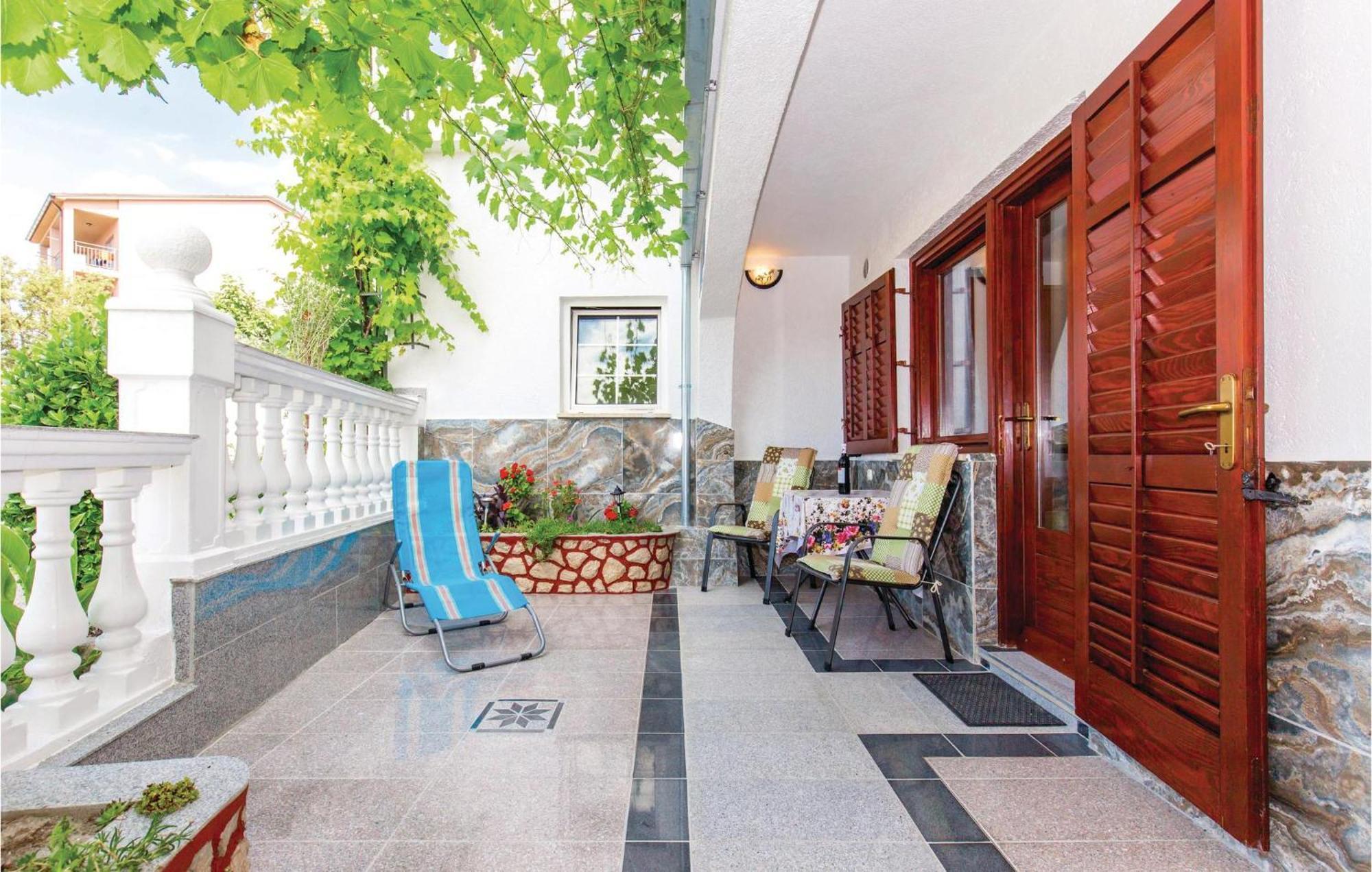 Stunning Apartment In Crikvenica With Wifi 外观 照片