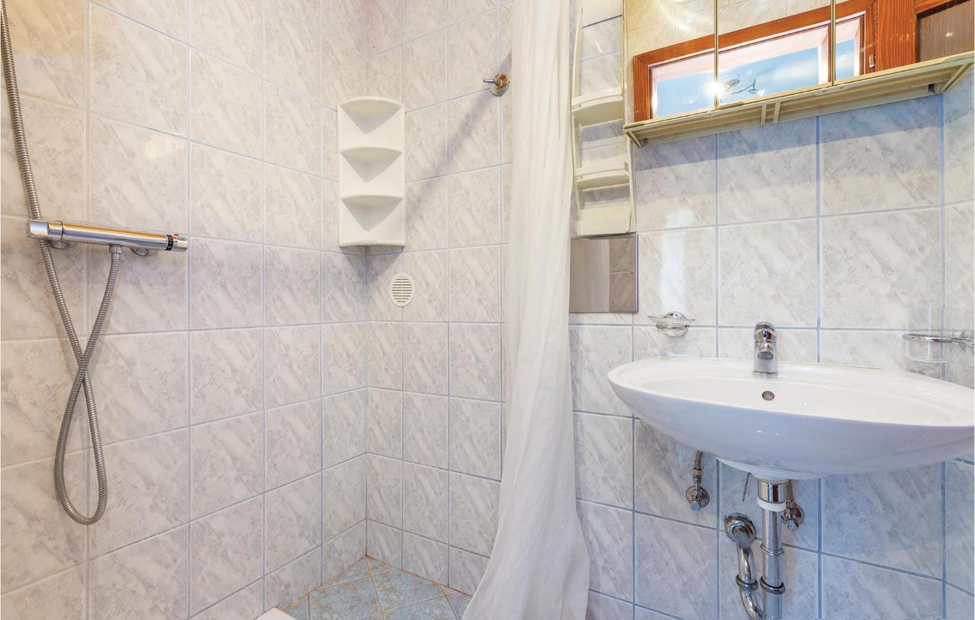Stunning Apartment In Crikvenica With Wifi 外观 照片